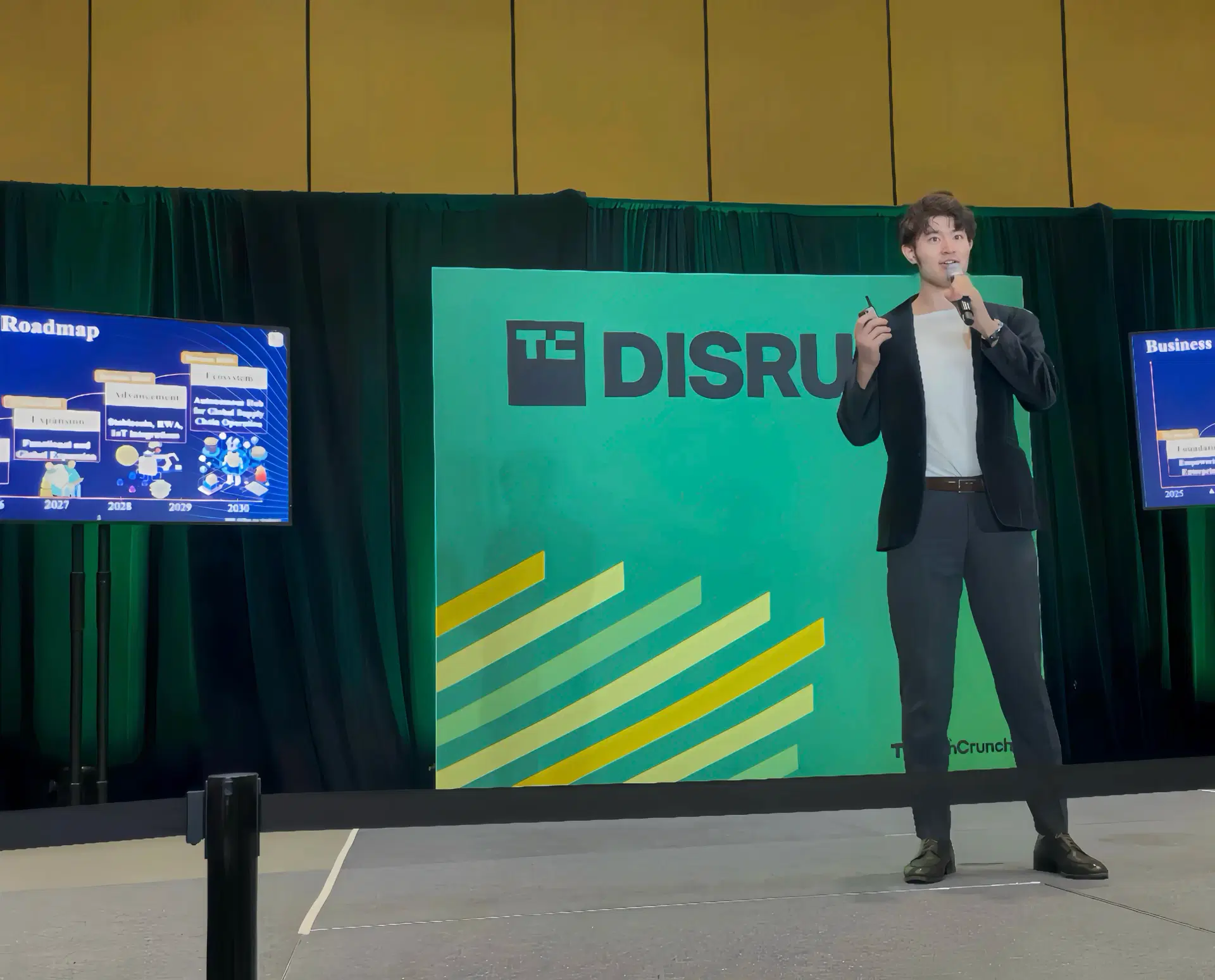 AI Hikari Presents at TechCrunch Disrupt 2025, Announces Long-Term Strategic Roadmap